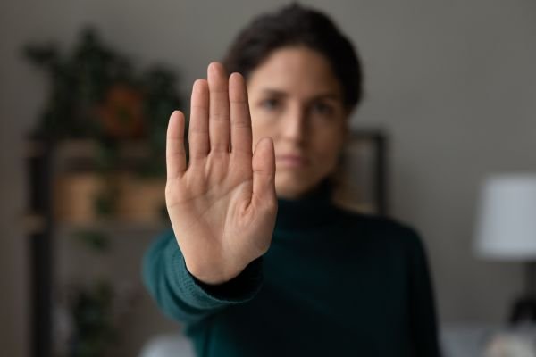 the girl Set Boundaries with Time and learn to say no 