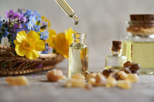 used extra oils and perfumes together for making small fragrance satches 