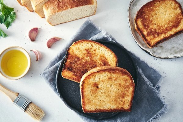 Texas Toast recipe from kingarthurbaking with august feasts on budget